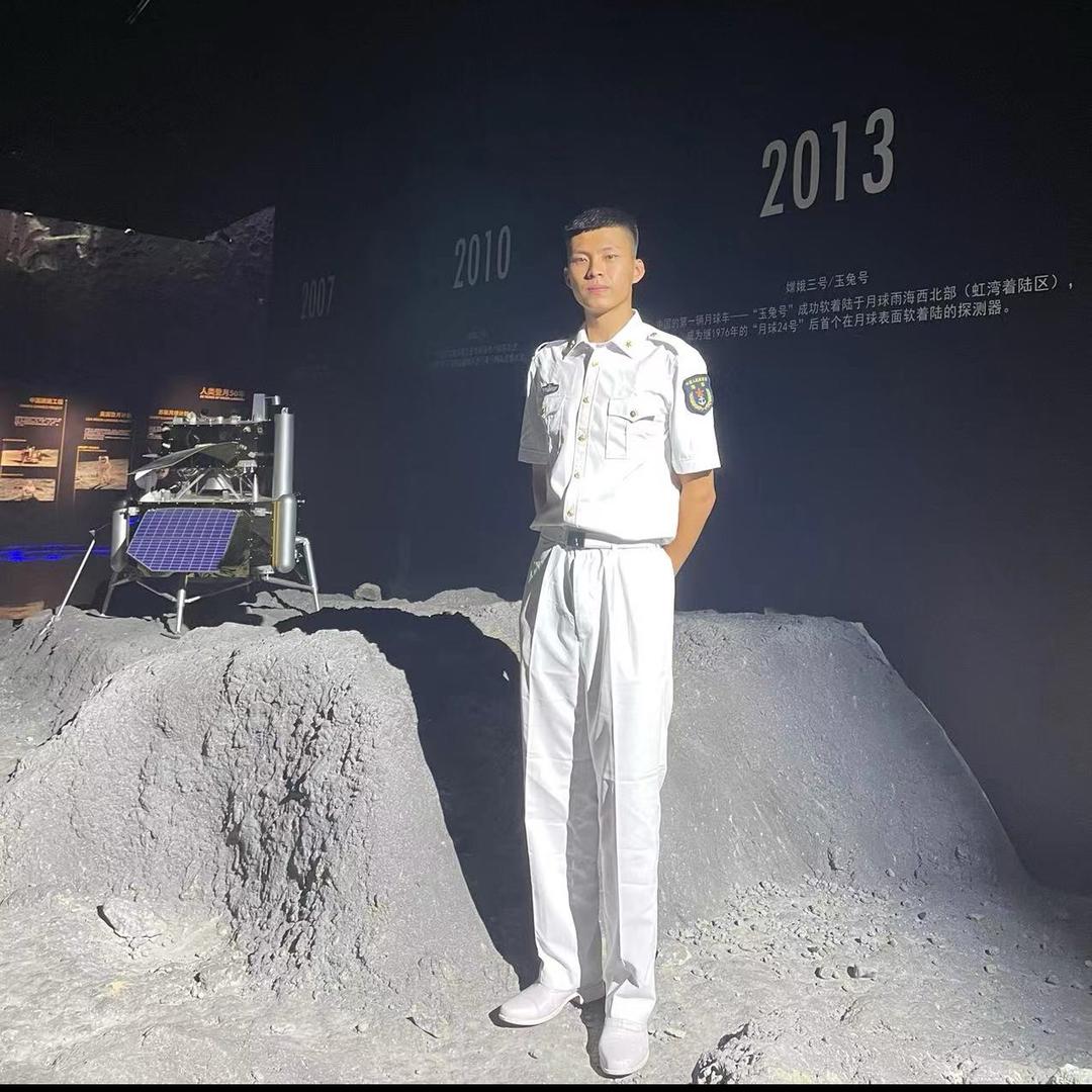 小王一米八八