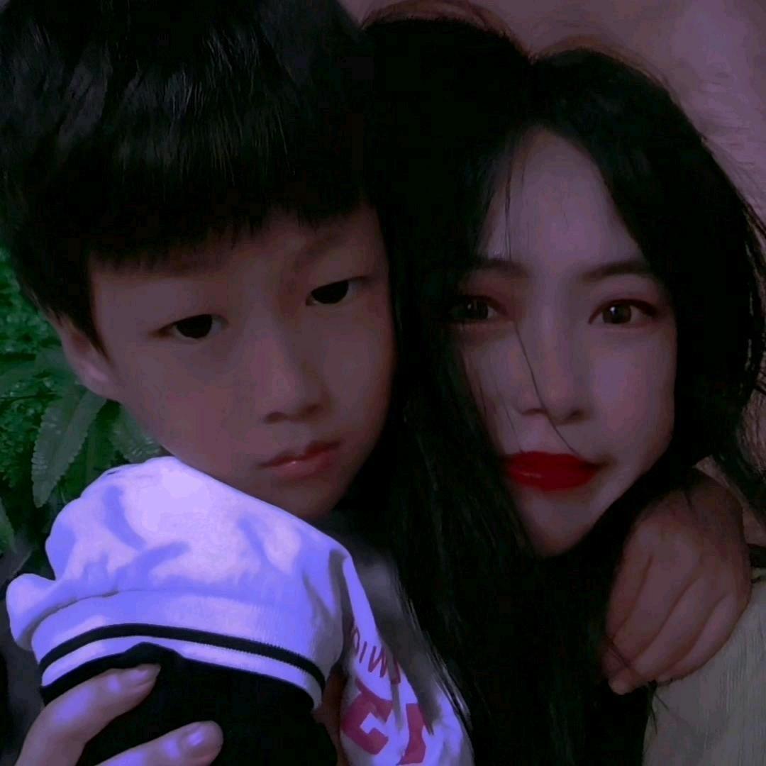 抒白～婚礼.花艺师