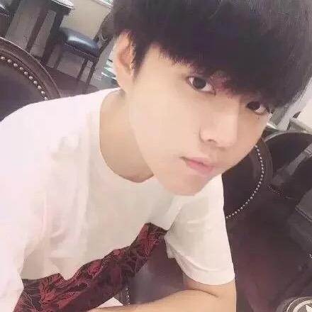 @何少 娃娃脸（承蒙厚爱）