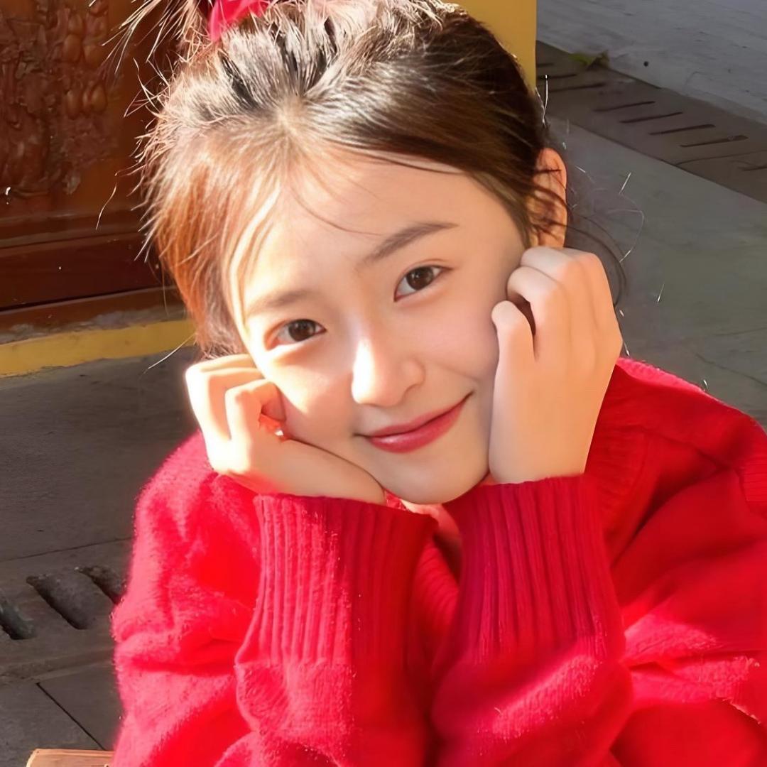 希希（穿搭在橱窗）