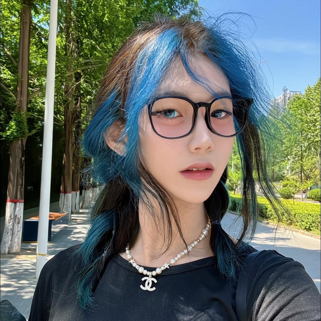 小猫比比
