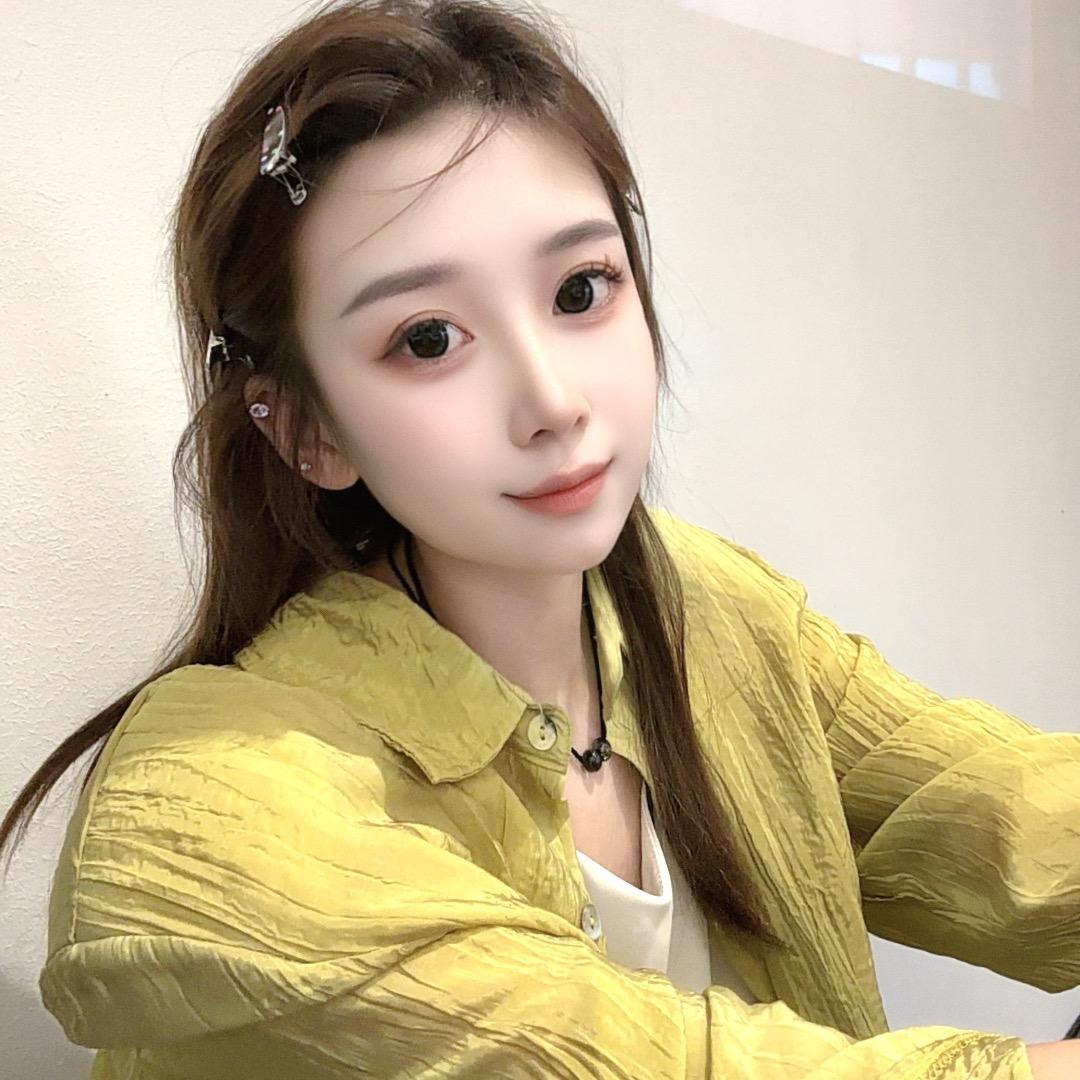𝑳𝒊𝑵𝒂 的女装店