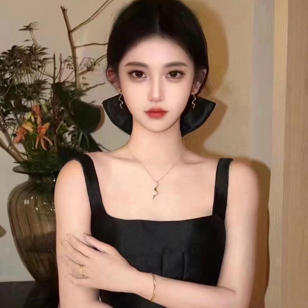 WG东薇
