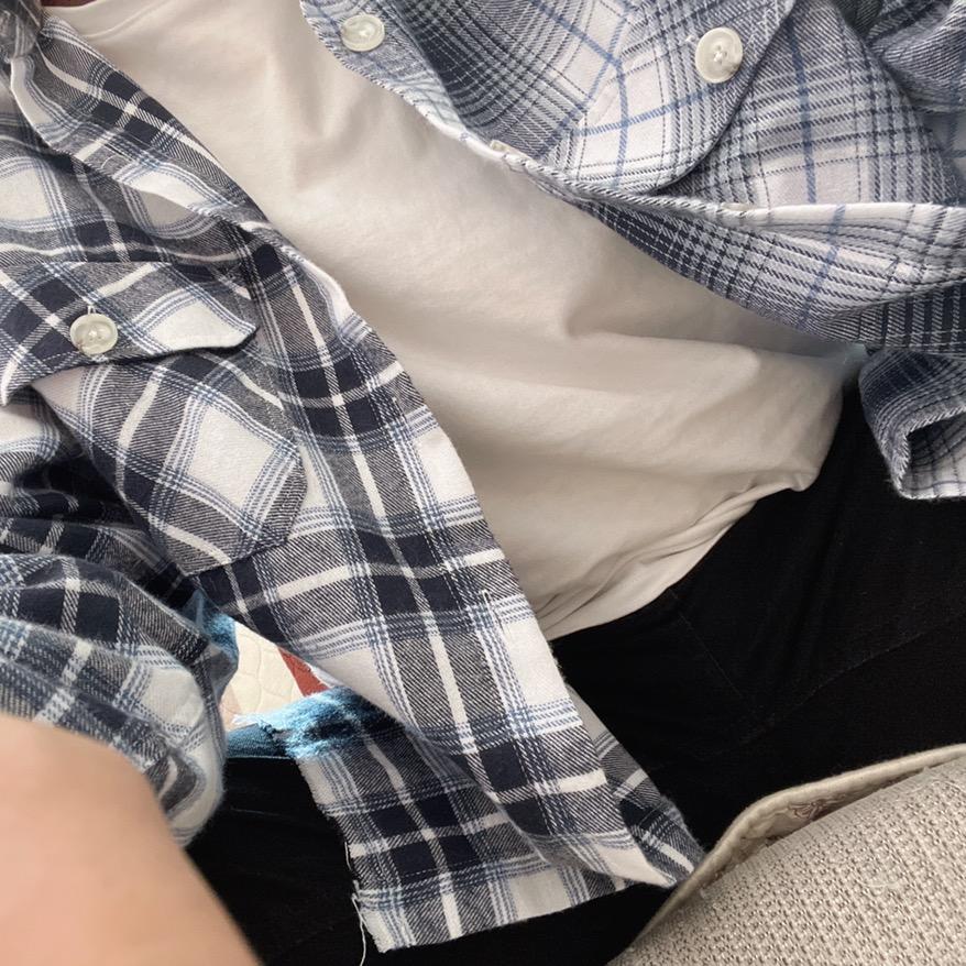 J丶
