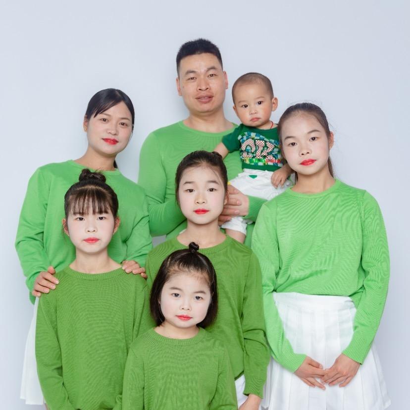 一笑而过，家有五宝👧👧👧👧👦