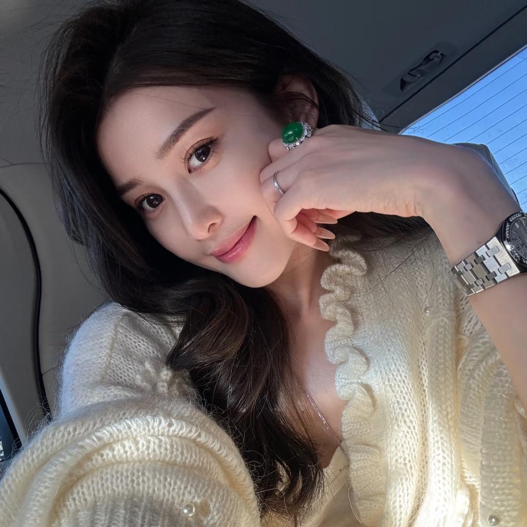 美女昕昕