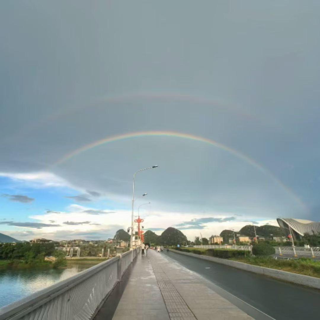 李三弦舞美设计