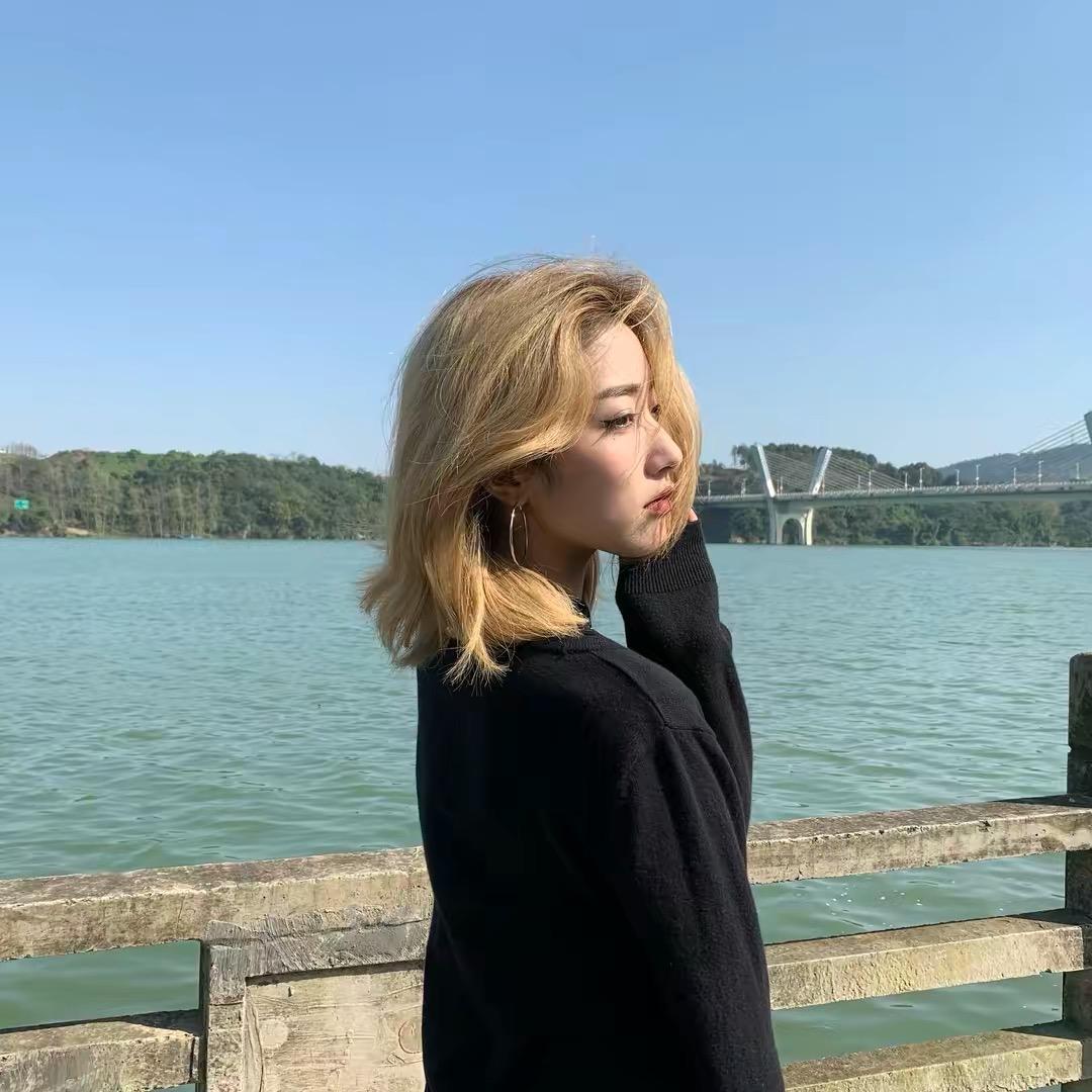 沫檬桃俞
