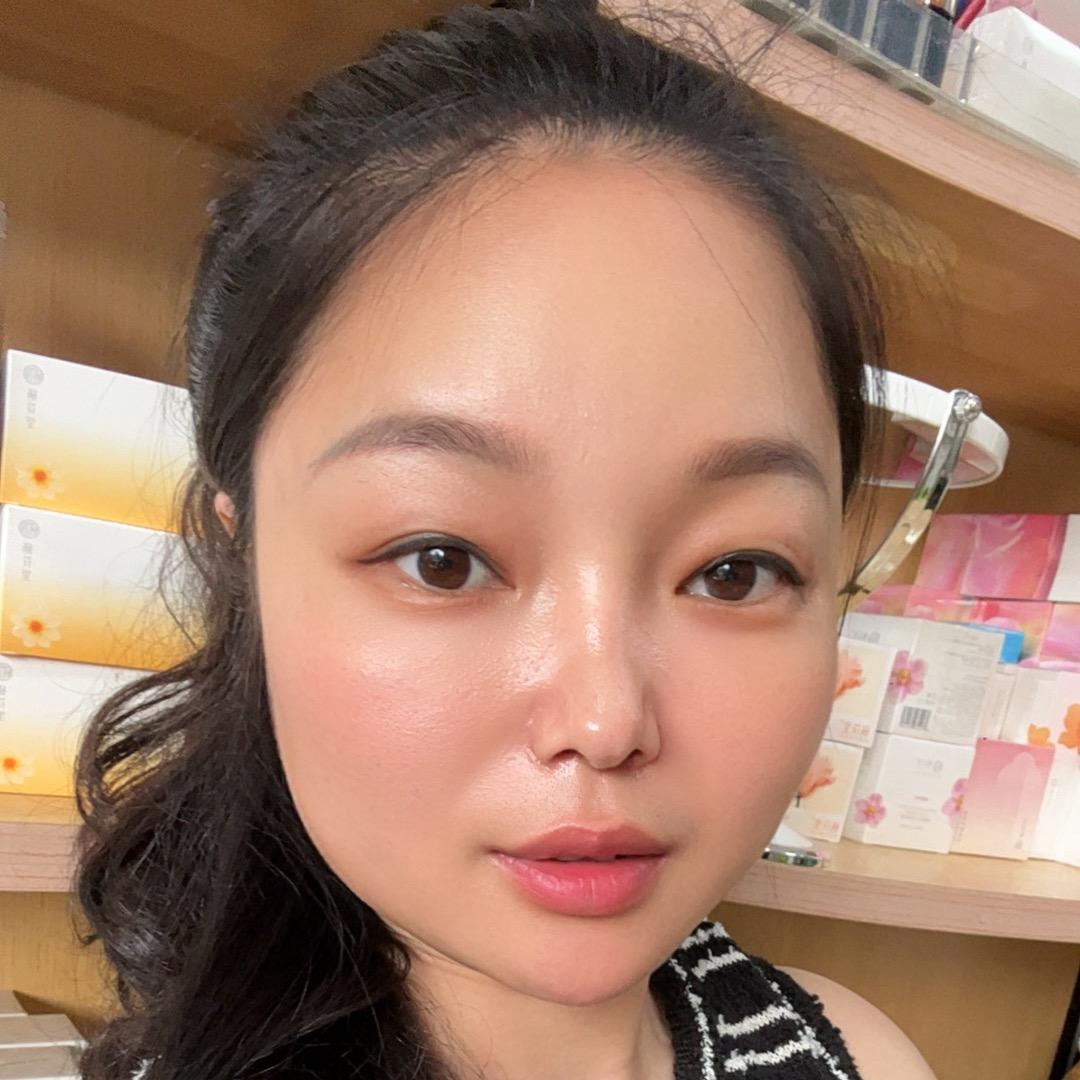 广安．小苏苏．问题性肌肤、