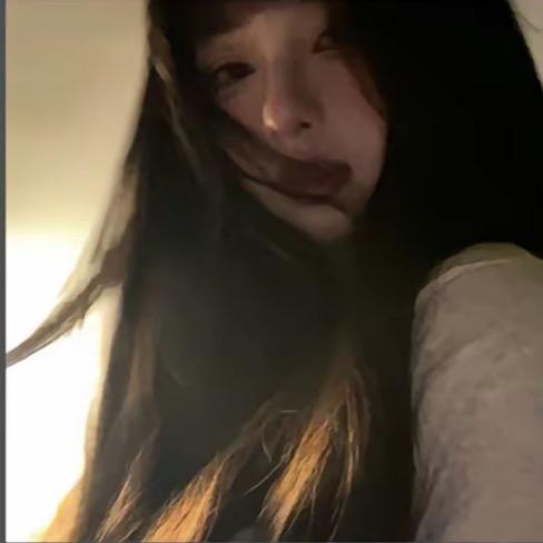 多喝点水o