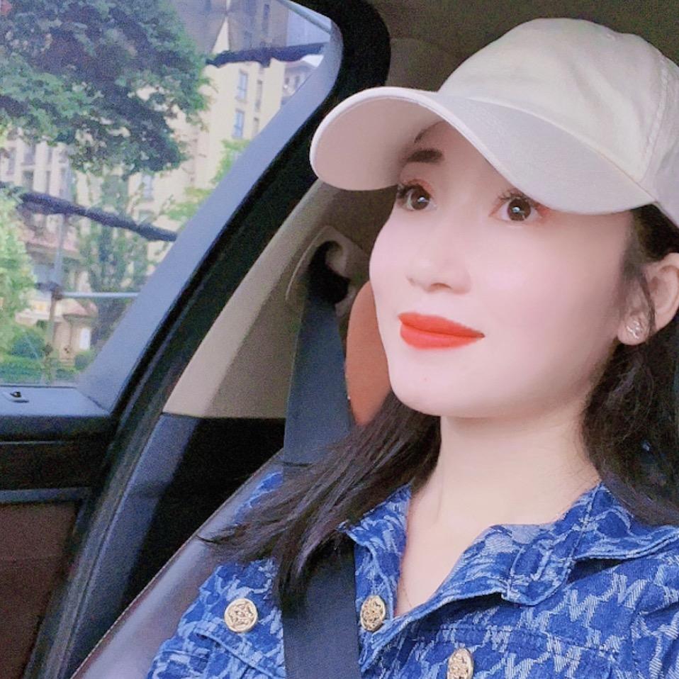 面小阳湖南米粉老板娘姗姗