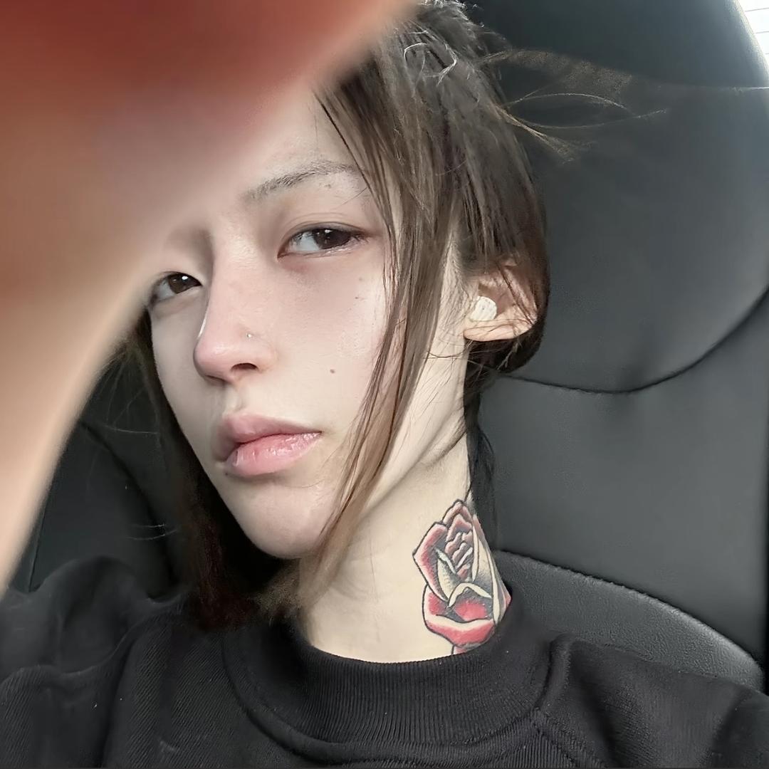 eva.