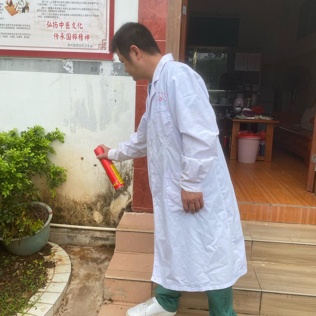 陈万雄
