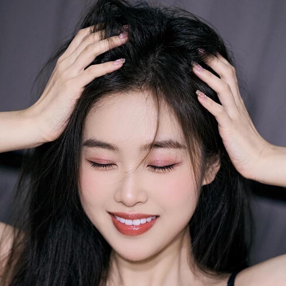 娜娜微胖穿搭