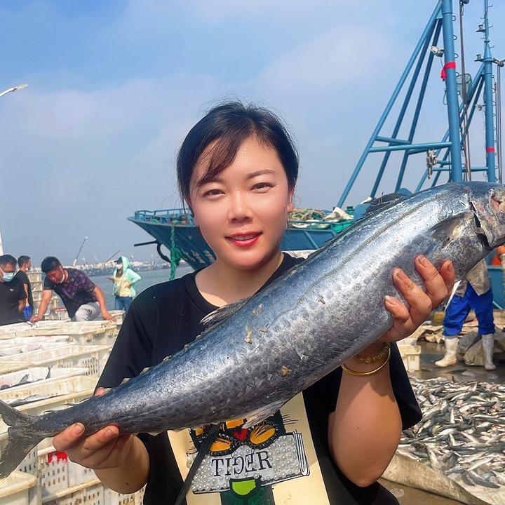 大连海鲜霞姐(每天三点直播)
