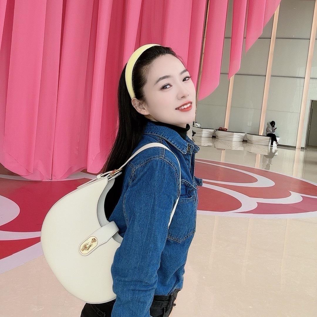 迪桑娜（DISSONA ）潇潇💃