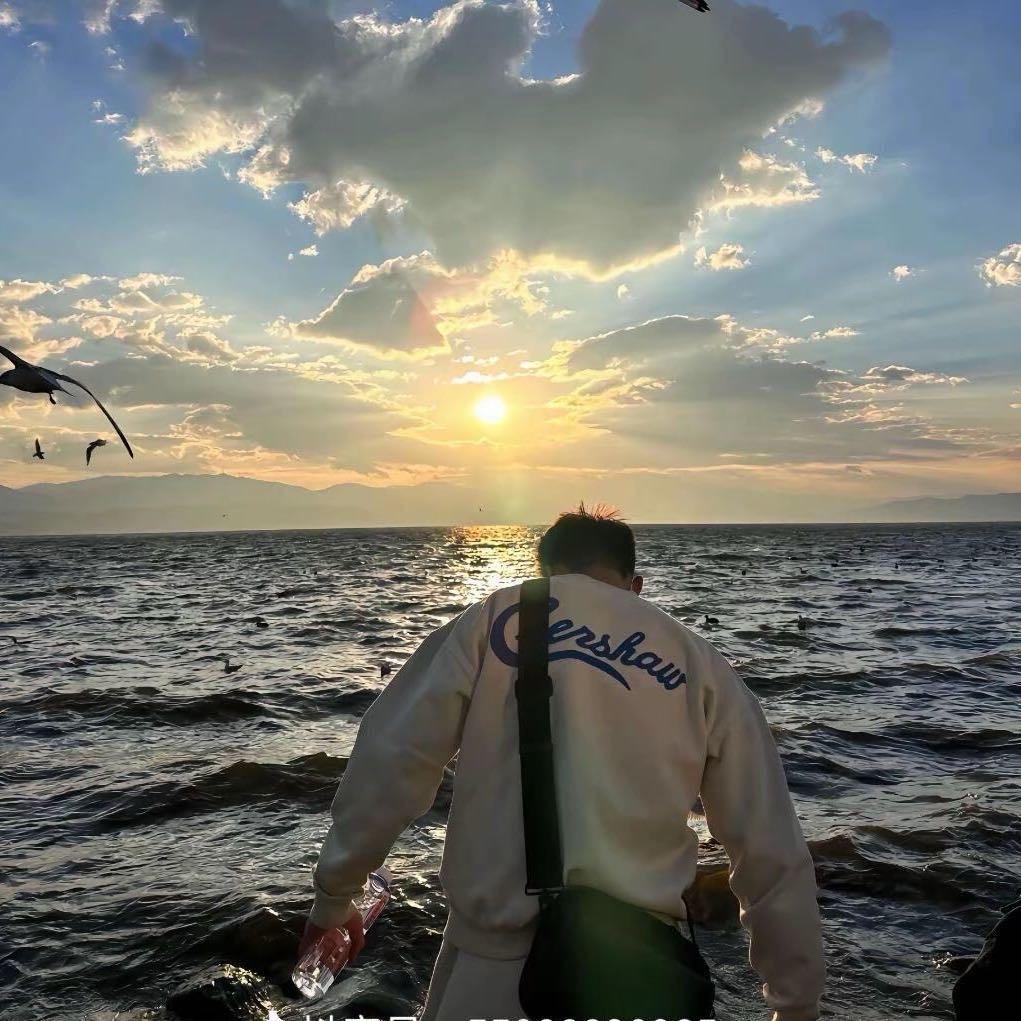 𝑺𝒆𝒓𝒆𝒏𝒅𝒊🌴