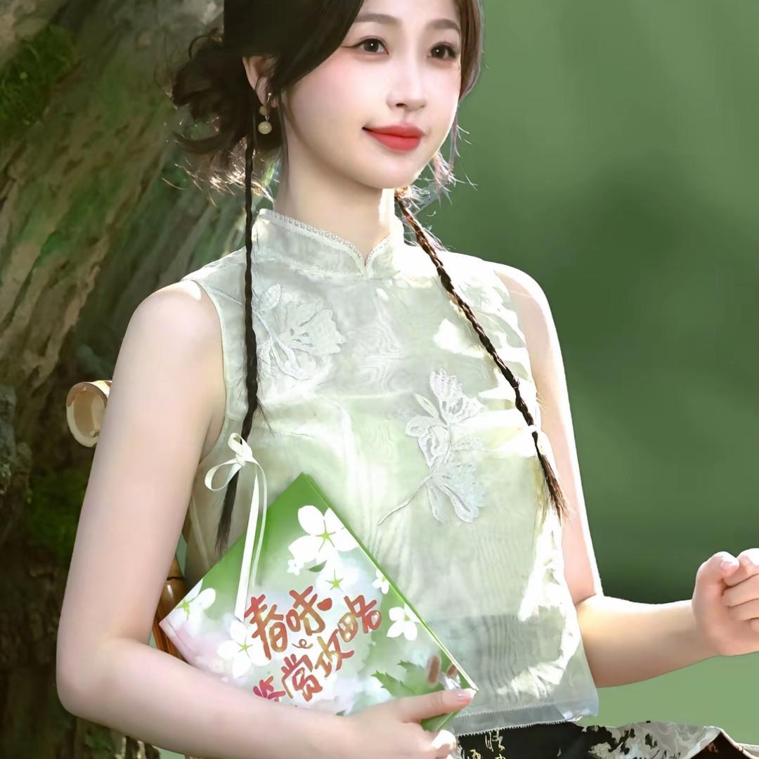 鞠琦欣