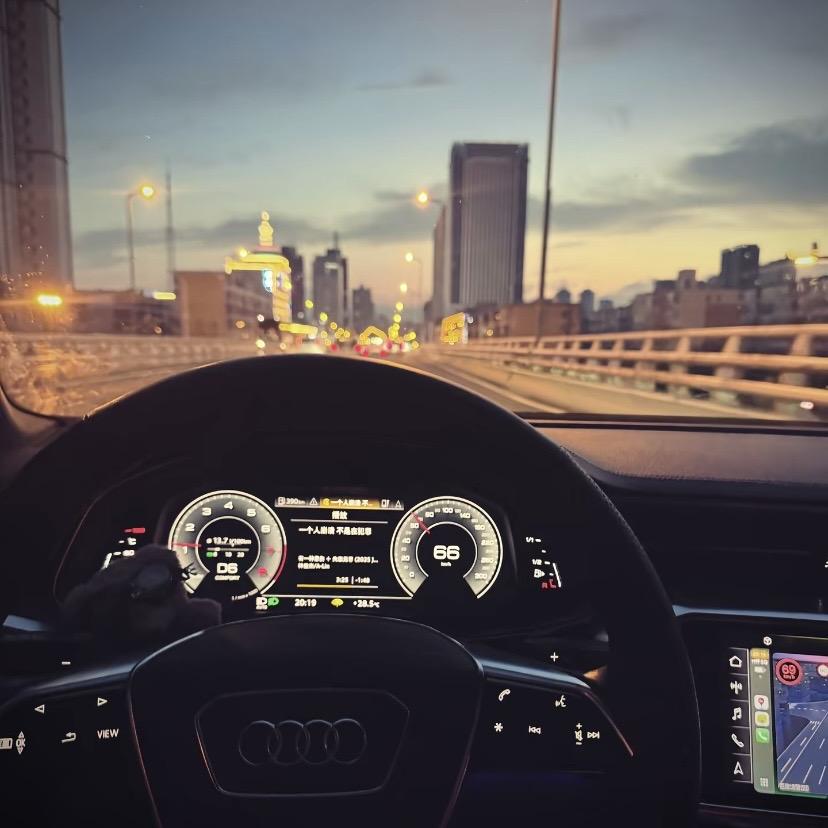 广州影曼图书店（个人独资）