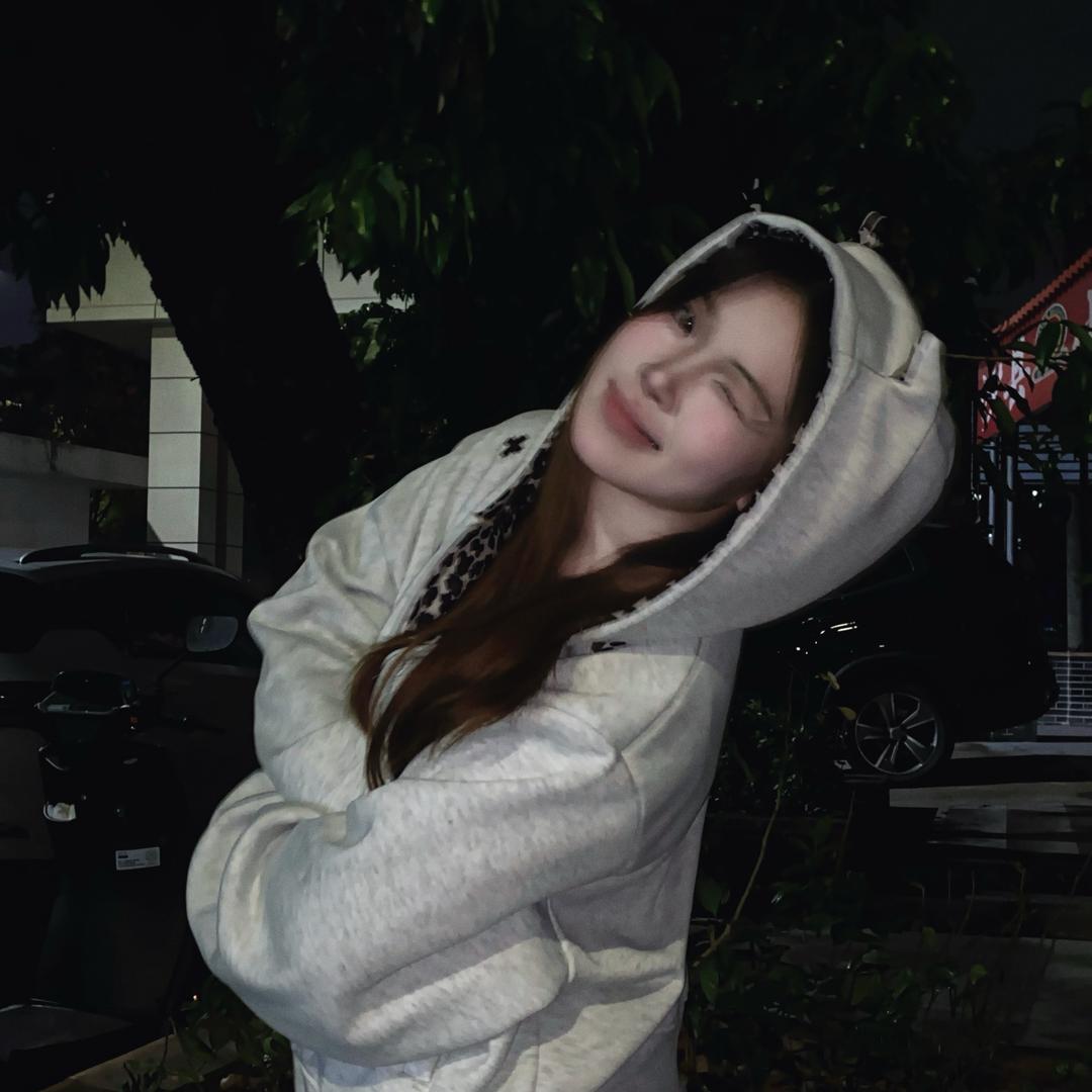 爱吃香肠的曼蔓