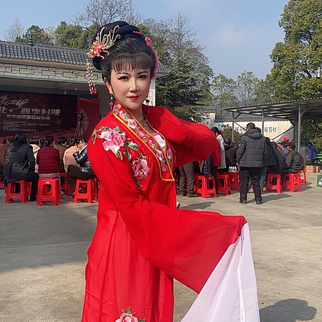 黄梅戏朝阳