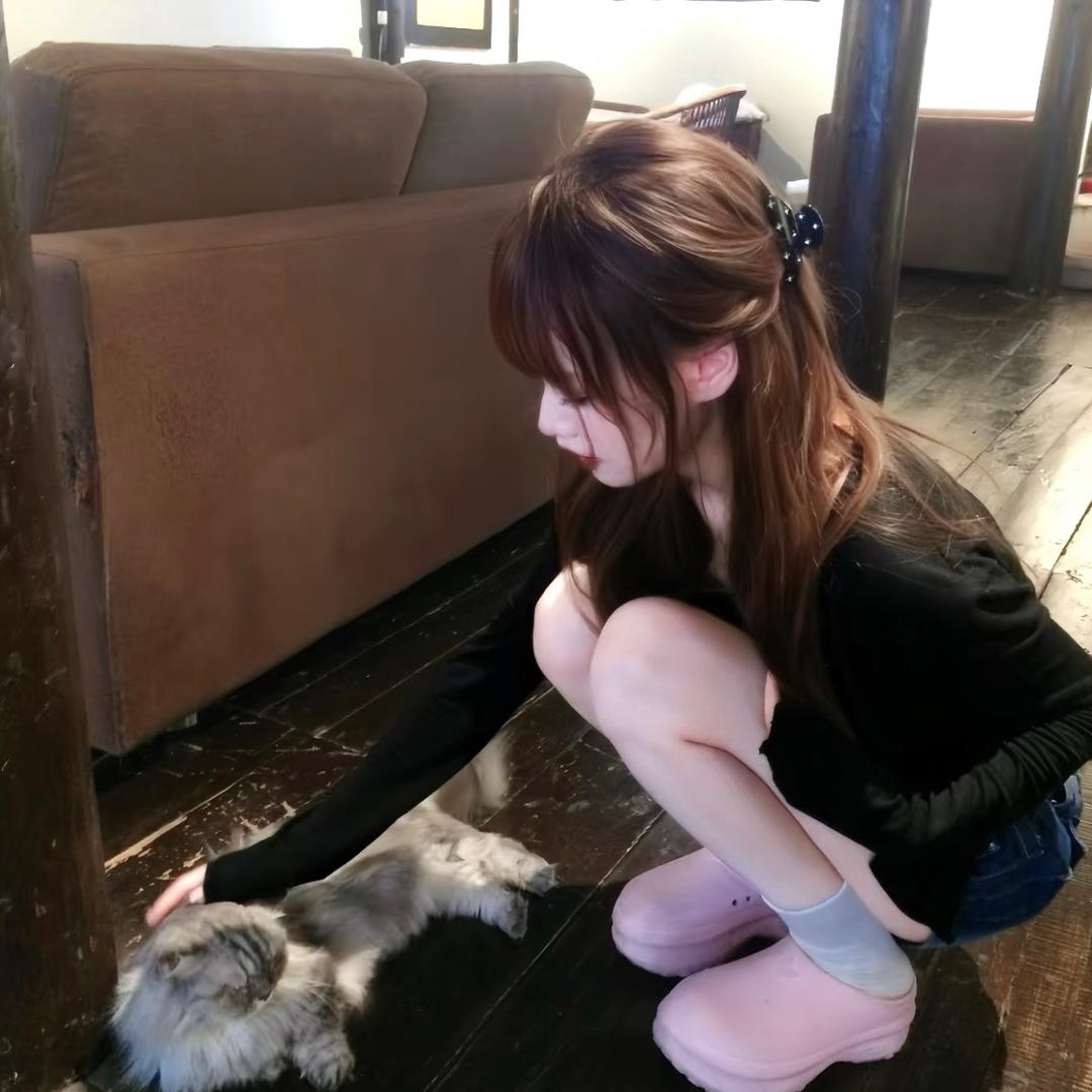 小小婕