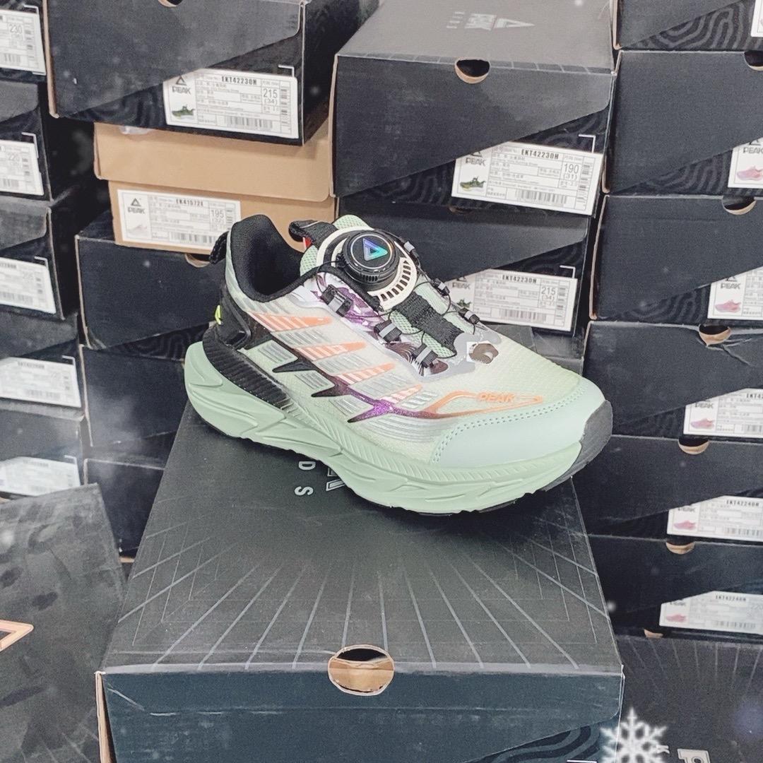 最棒童鞋折扣仓