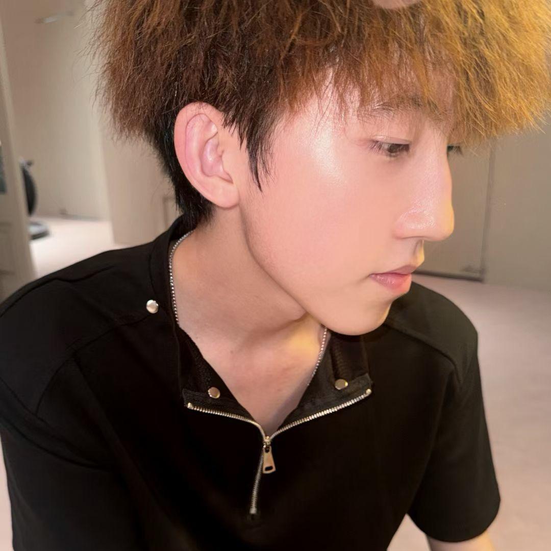 小太阳☀️阿凯💥