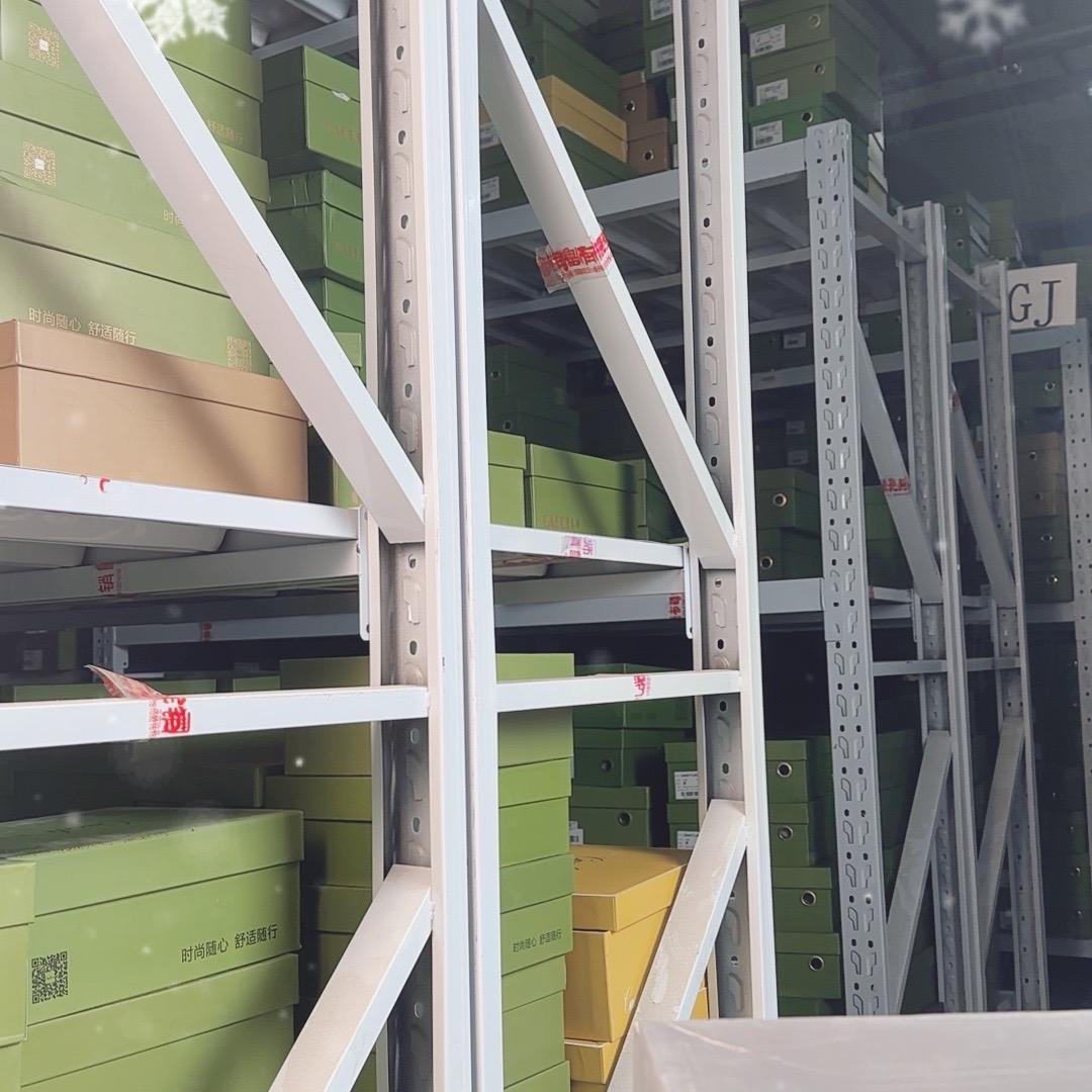 美客--2号仓灰灰