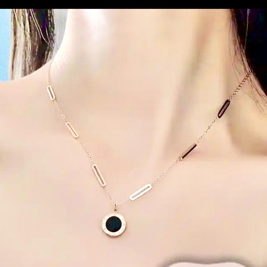 艾善饰品旗业店