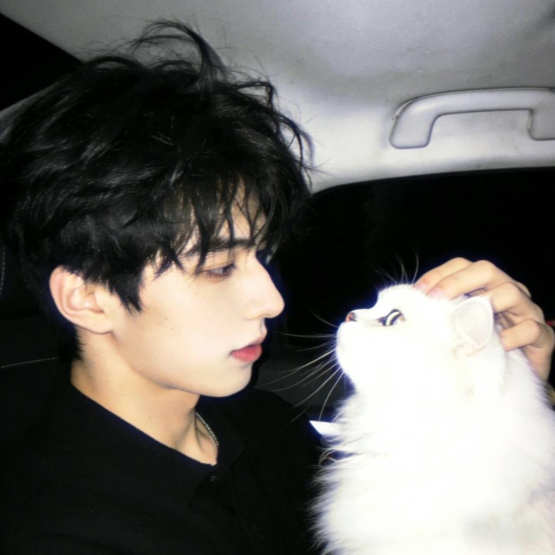 ￴￴￴ ￴￴   ￴ ￴ ￴￴￴