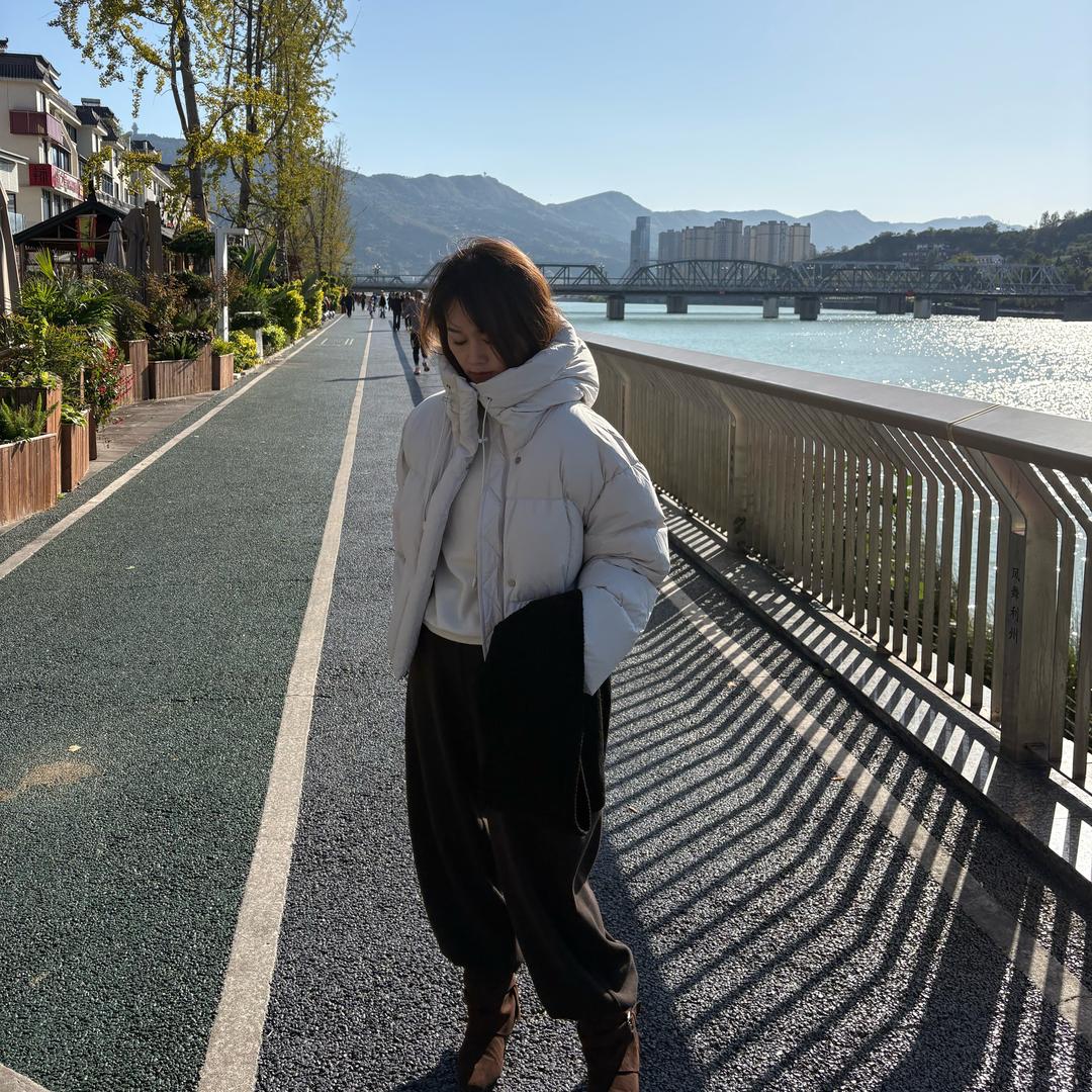 广元老城薇薇安女装