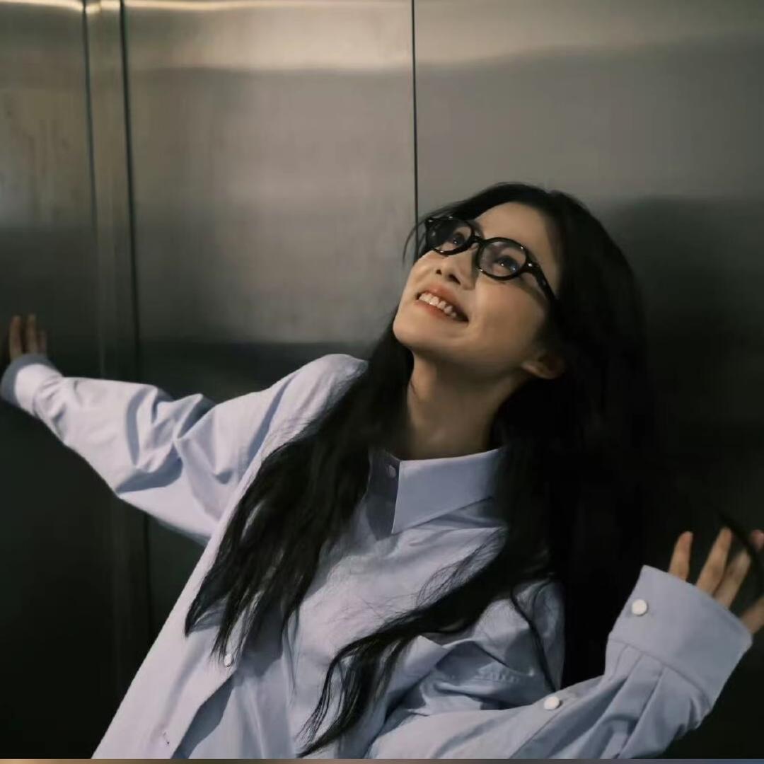 眼红了几分.