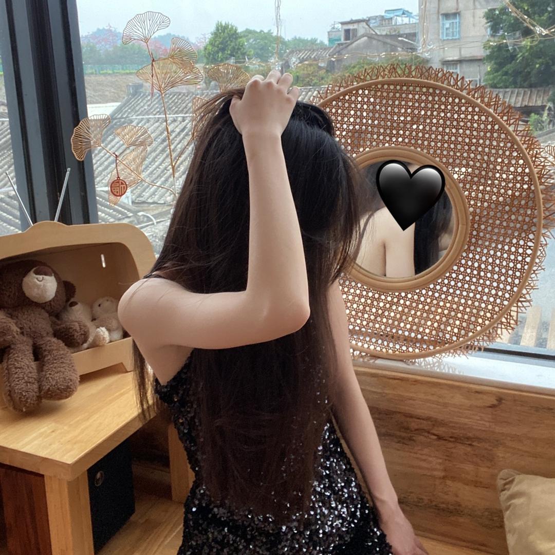 粉色大牙耗子。