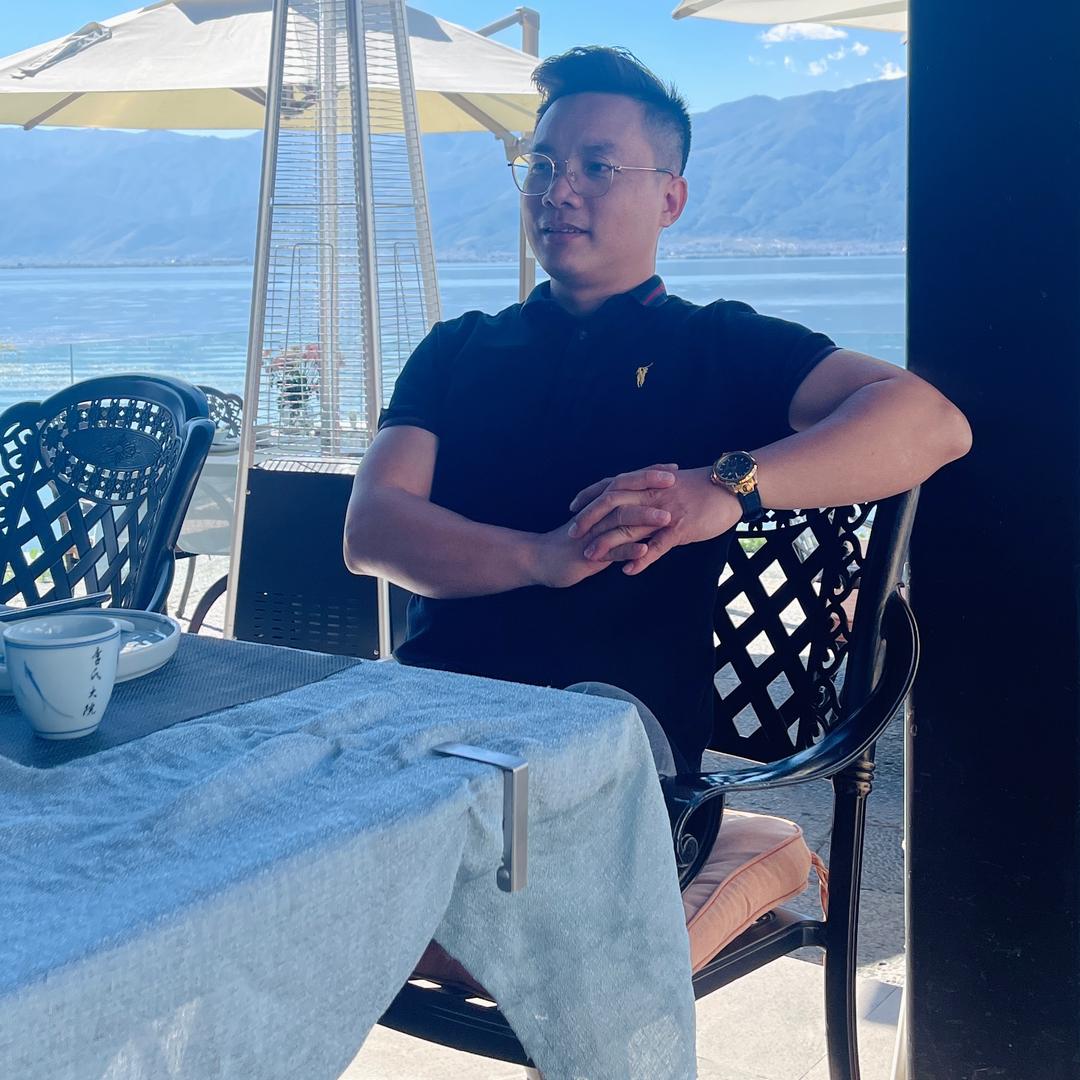 上海做烤乳猪的良哥