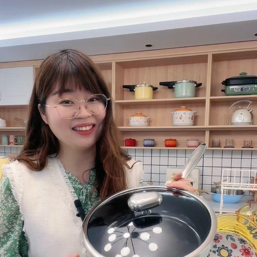 顾佳老板娘
