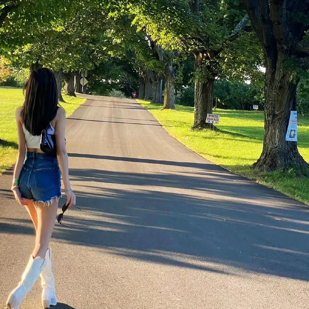 𝙇𝙄𝙎𝘼-