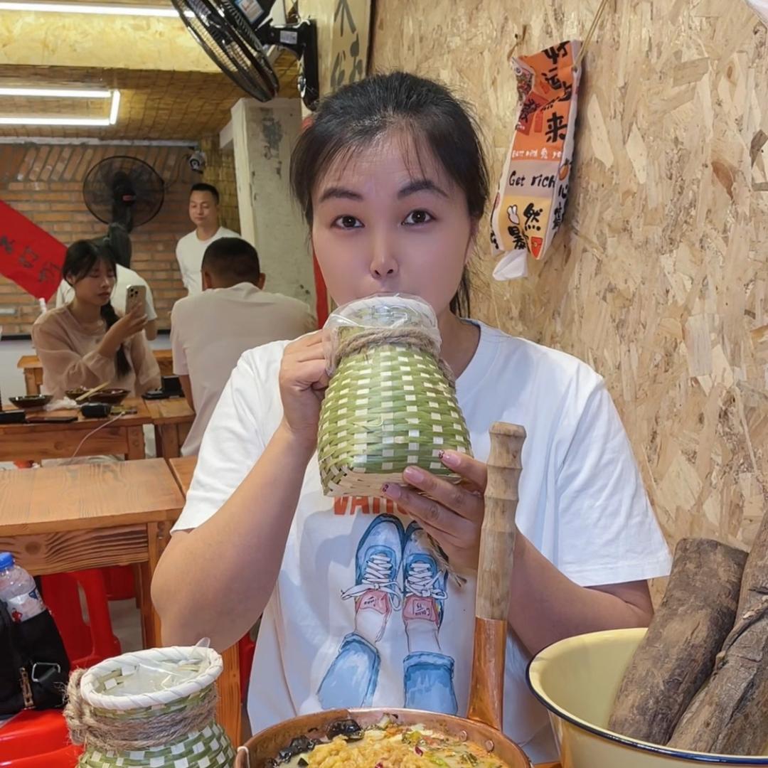 大玲探店(接直播)