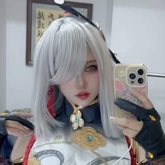 是酱酱吖（先天无脚腕圣体）