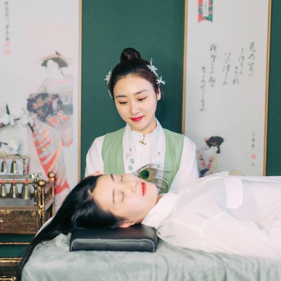 悦耳仆享主题变装躺式采耳 (池州店)