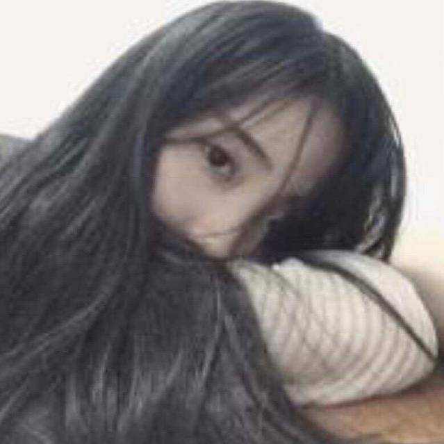 空 白