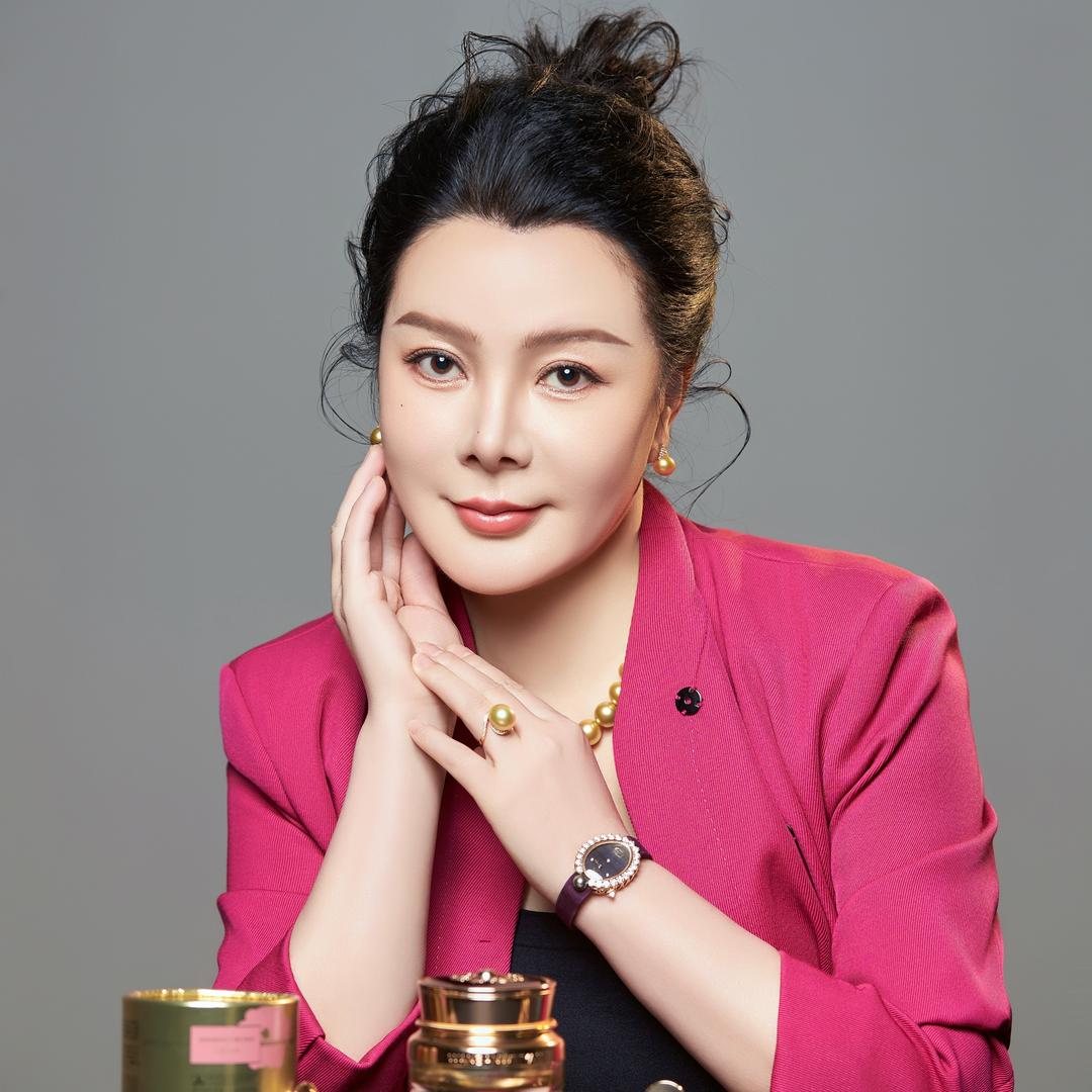 万般微颜恩施杨杨