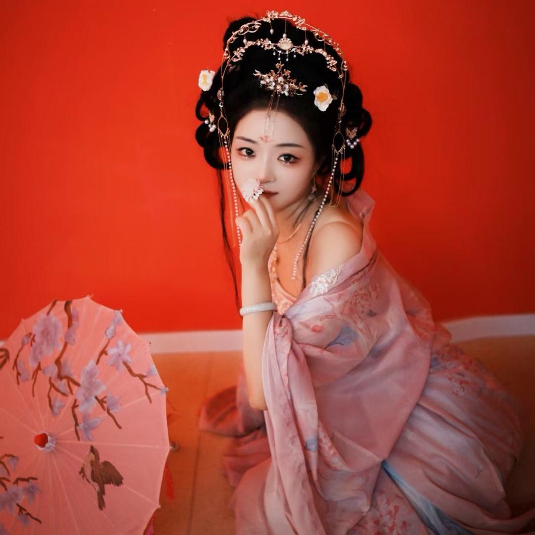 中华郡云裳汉服体验馆（可预约）