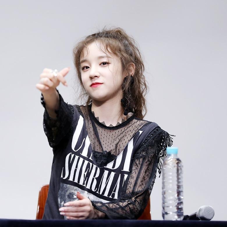 别让琦碰二臂