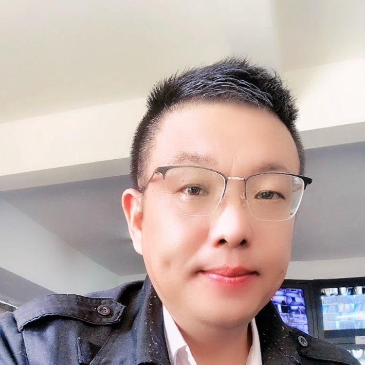 李小眼