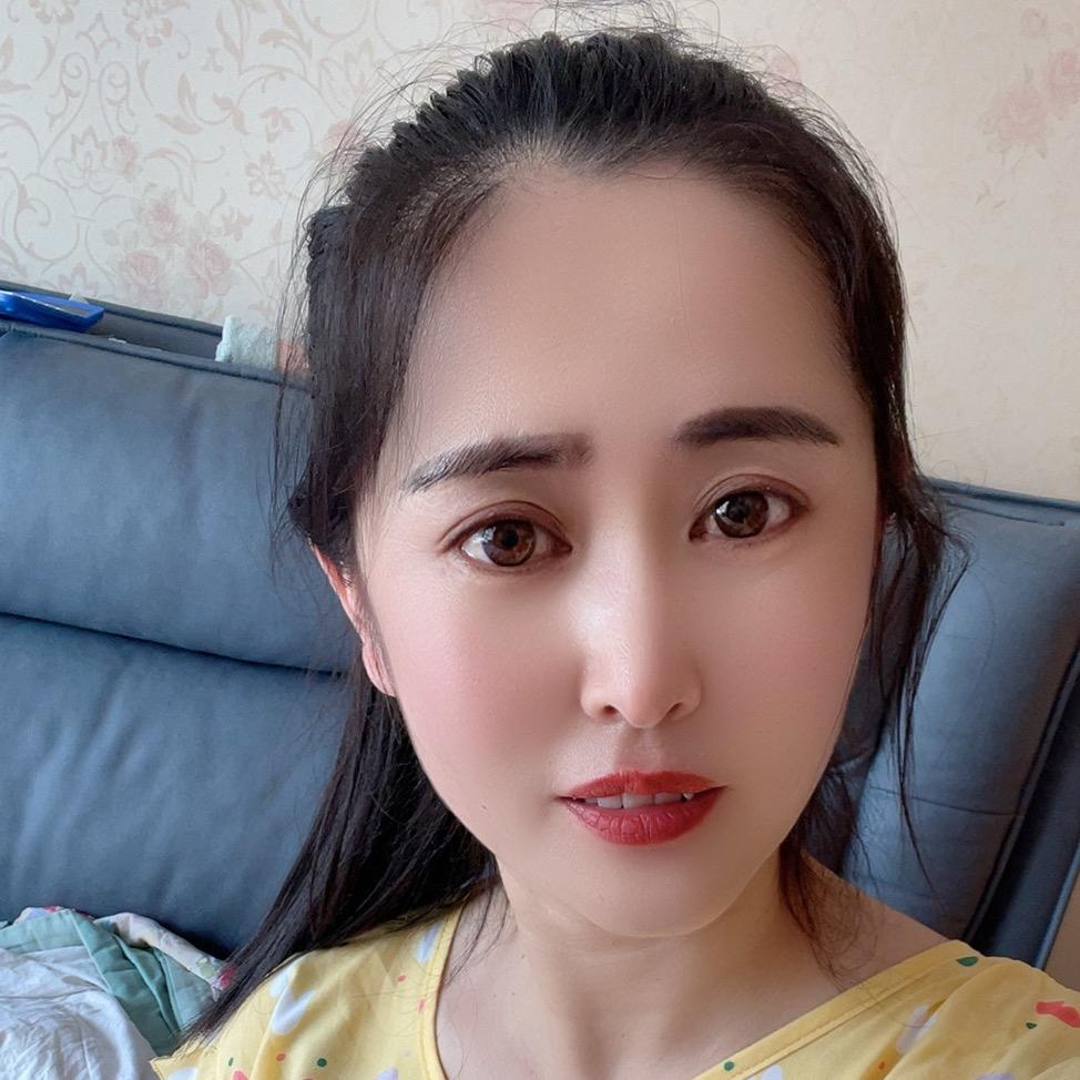 宁宁爱漂亮