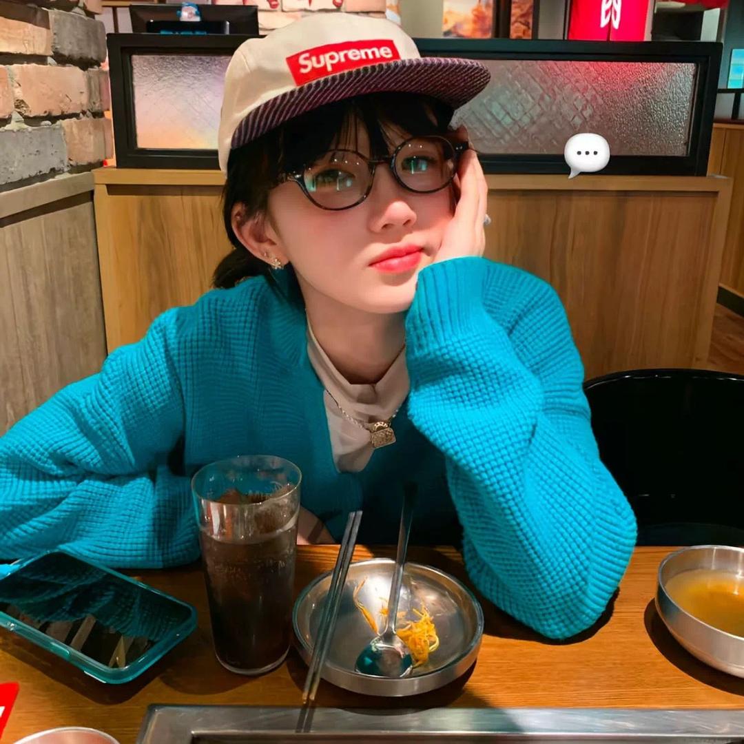 小婷.