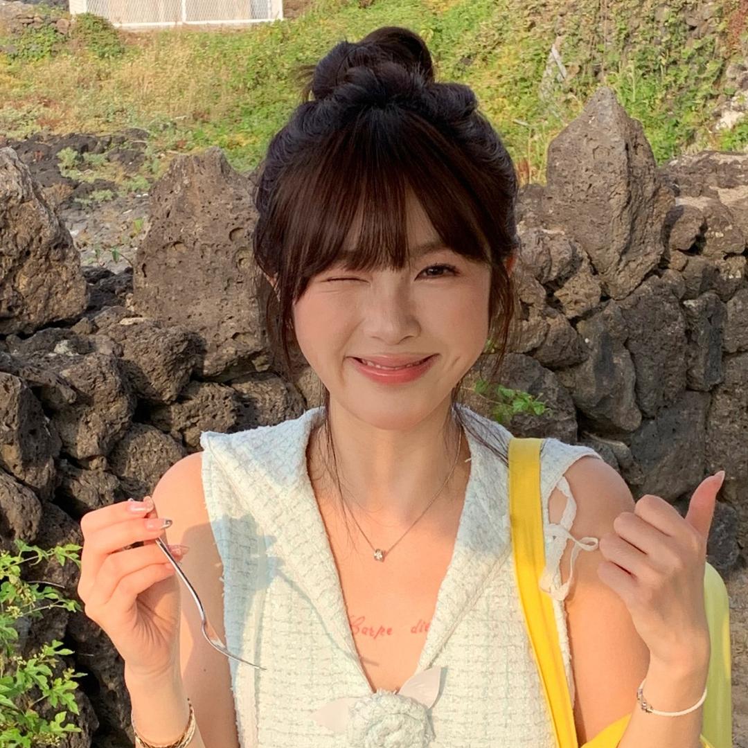 摆烂小莹