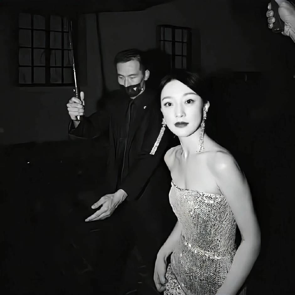 个子不高走路顺拐