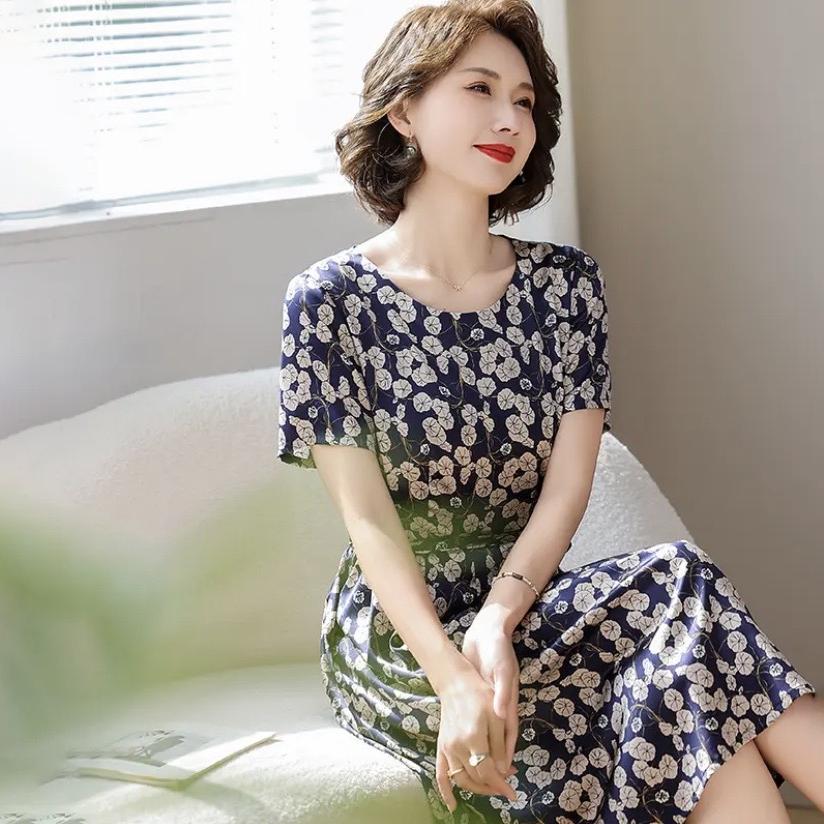 卡若维娅服饰